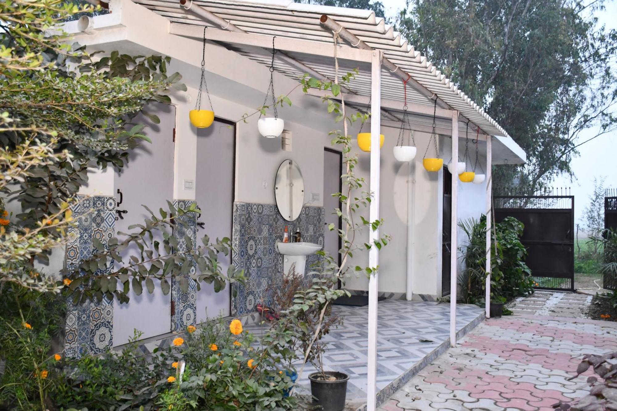 Villa Gc Farms Ayodhya Esterno foto