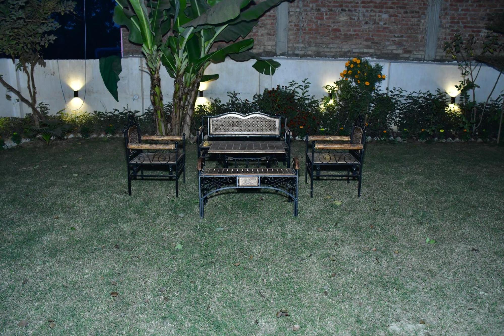 Villa Gc Farms Ayodhya Esterno foto
